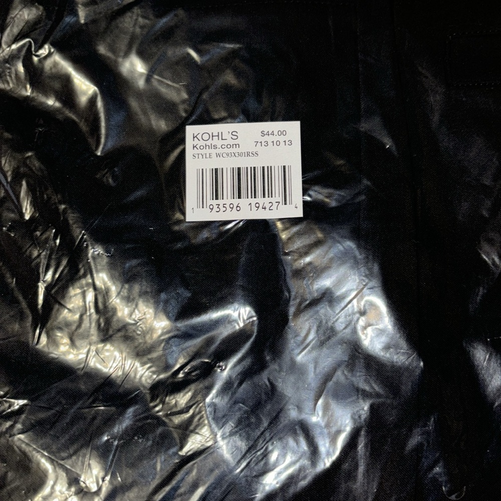 Croft & Barrow women’s pants shaping panel smooths 14p - Picture 3 of 5